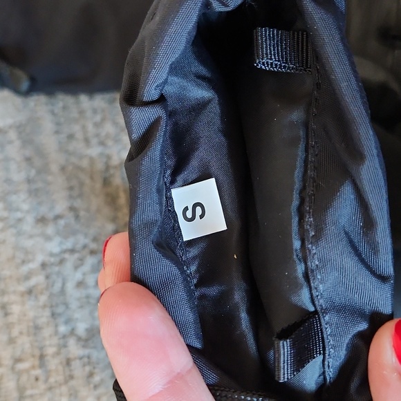 The North Face Hyvent black women's gloves in Small - Picture 5 of 10